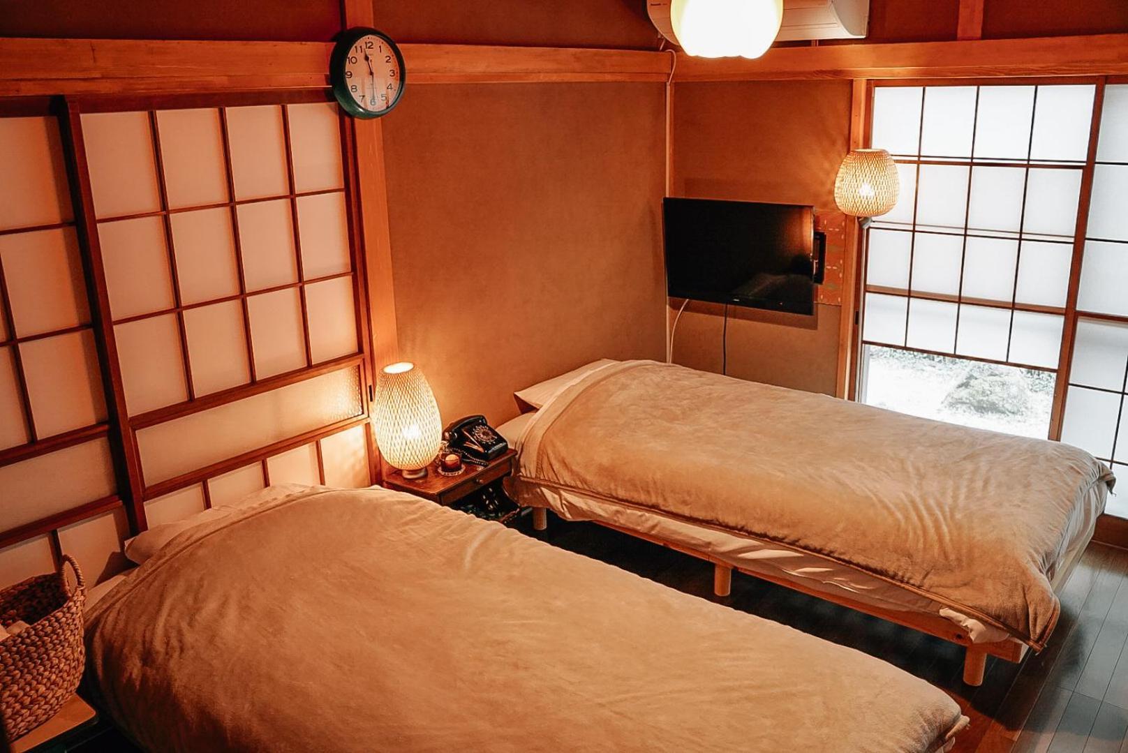 Tipy Records Inn Hanare Odawara Esterno foto