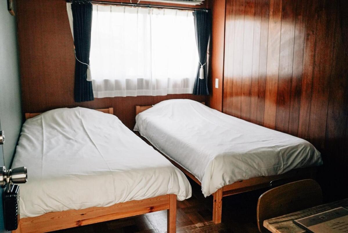 Tipy Records Inn Hanare Odawara Esterno foto